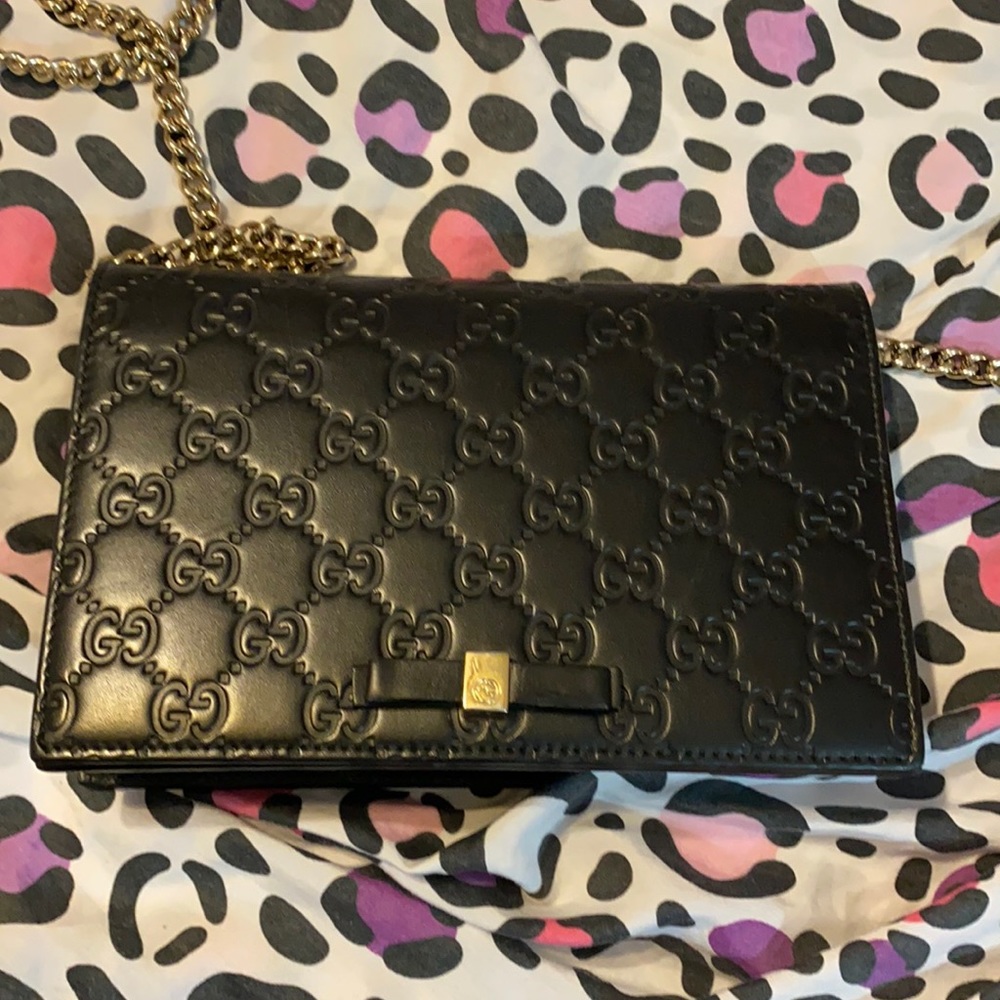 Crossbody gently used, good condition .